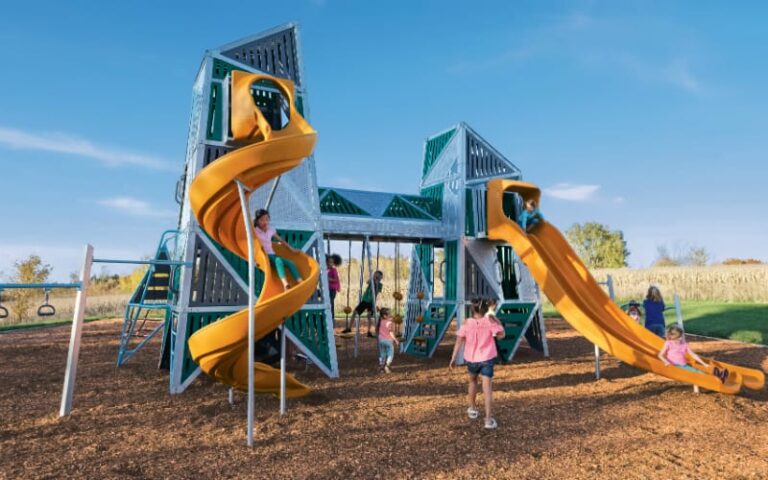 Alpha Link™ Towers, Bring New Heights to Play