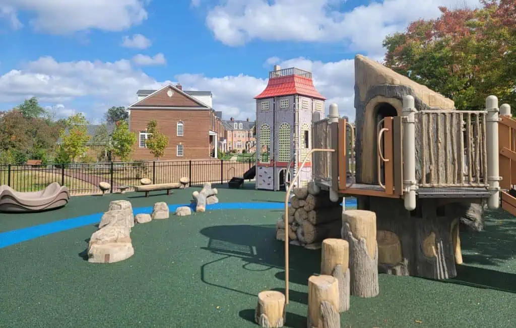 Broad Commons Park: A Tribute to Fonthill Castle's Legacy