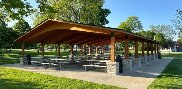 Poligon Wood Structure